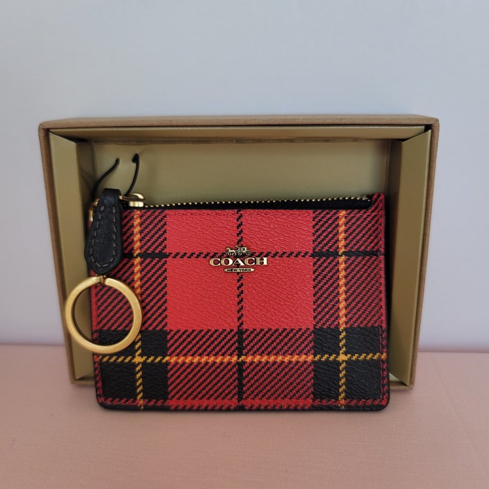 COACH Novelty Plaid Print Mini Skinny ID Case In Coated Canvas– Red Multi⭐